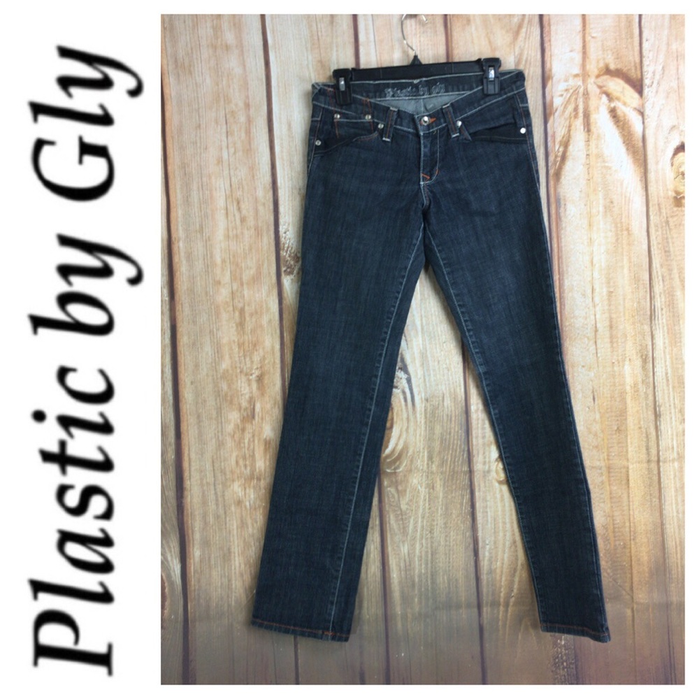 Plastic by Gly straight leg size 7